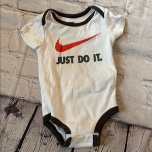 𝅺3/$25 ✔️ Nike Onesie